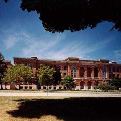 Lang Hall Exterior 03 Education Uni M